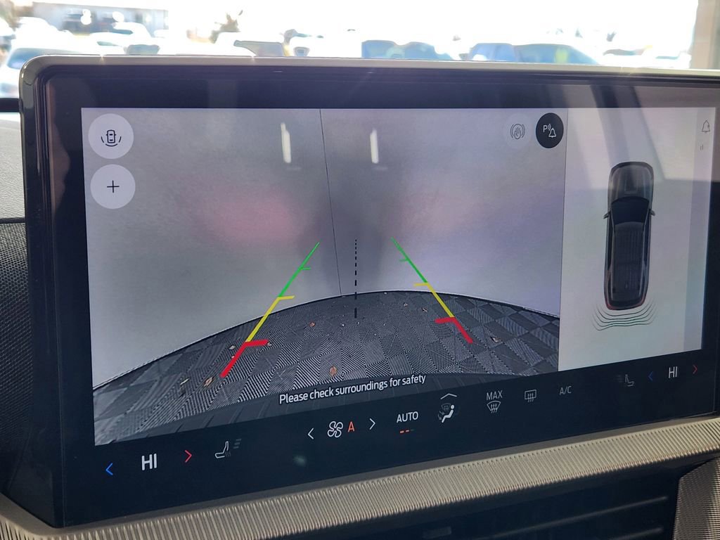 Used 2025 Ford Explorer Active AWD/4WD image 22