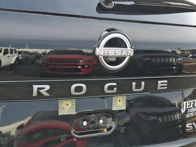 Used 2024 Nissan Rogue SV FWD image 35