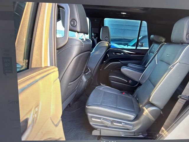 Used 2022 Cadillac Escalade Premium Luxury w/ Performance Package image 11