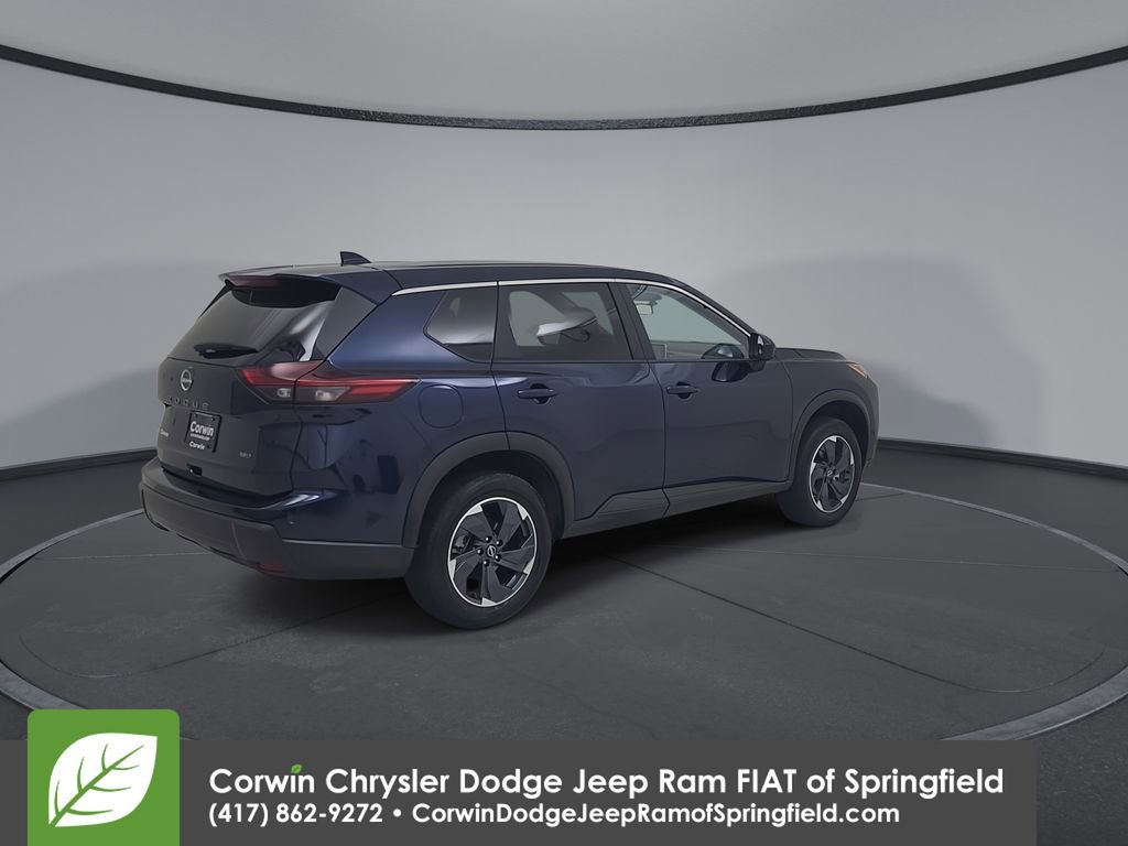 Used 2025 Nissan Rogue SV AWD/4WD image 15