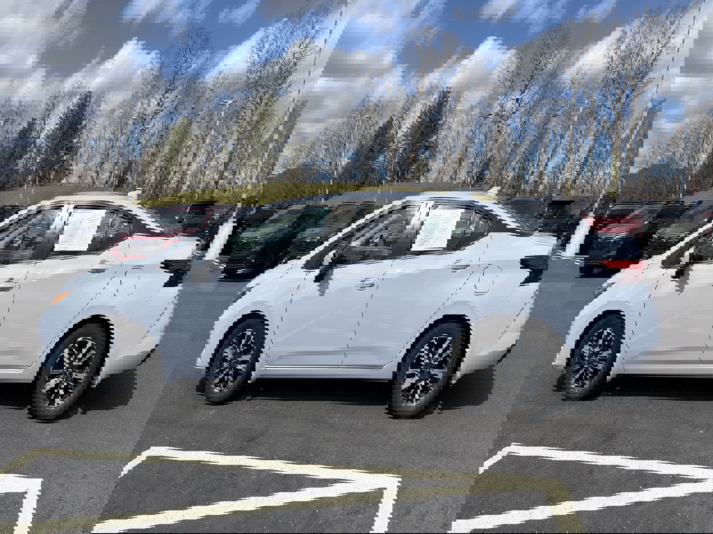 Used 2024 Nissan Versa SV w/ Trunk Package image 5