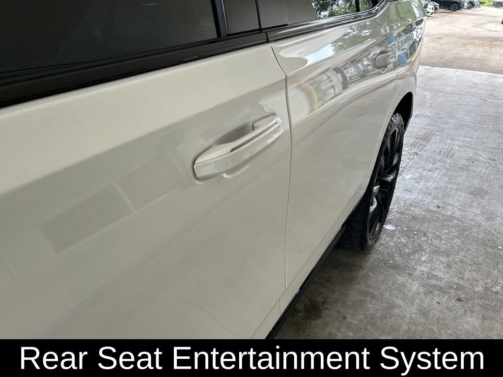 Used 2024 Cadillac Escalade V AWD/4WD image 19