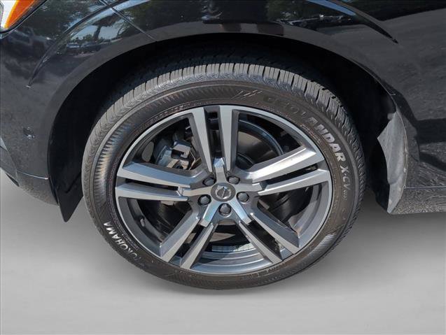 Used 2019 Volvo XC60 T5 Momentum w/ Premium Package AWD/4WD image 24