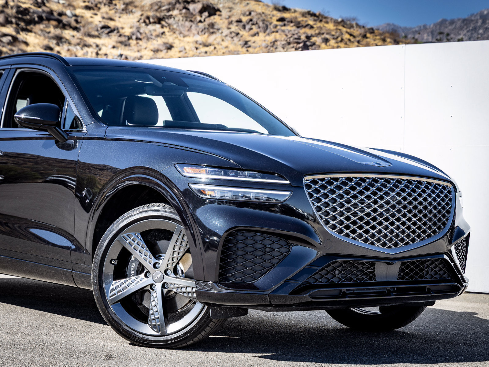 Used 2023 Genesis GV70 3.5T Sport w/ Sport Prestige Package AWD/4WD image 8