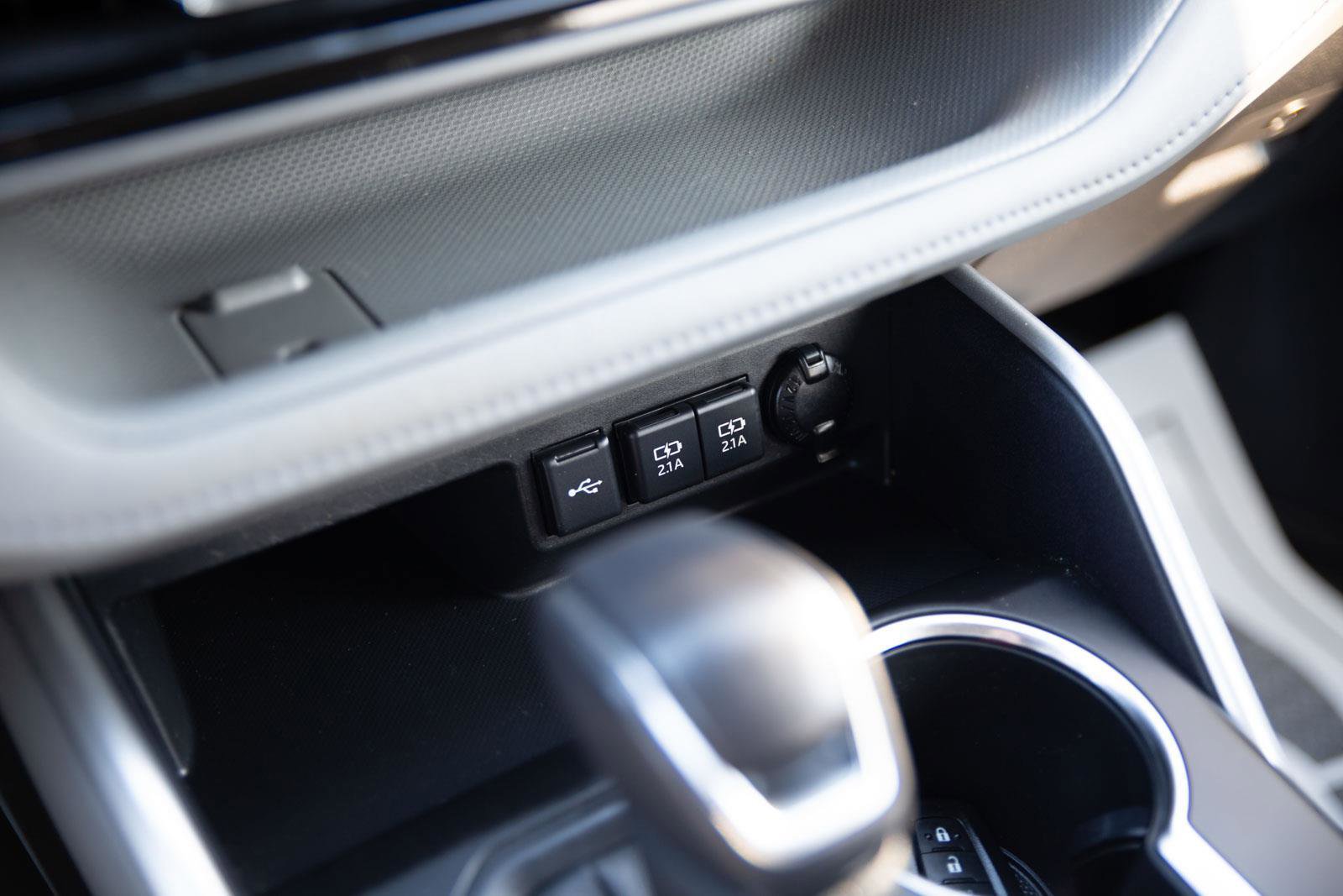 Used 2020 Toyota Highlander LE image 16