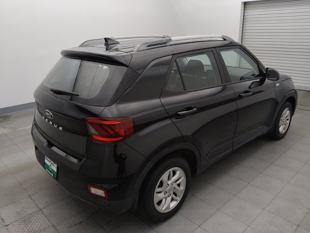 Used 2020 Hyundai Venue SEL w/ Convenience Package FWD image 9