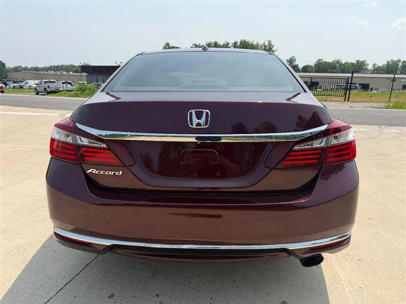 Used 2017 Honda Accord EX image 6