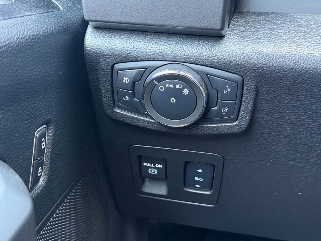 Used 2017 Ford F150 XLT w/ Equipment Group 302A Luxury image 20