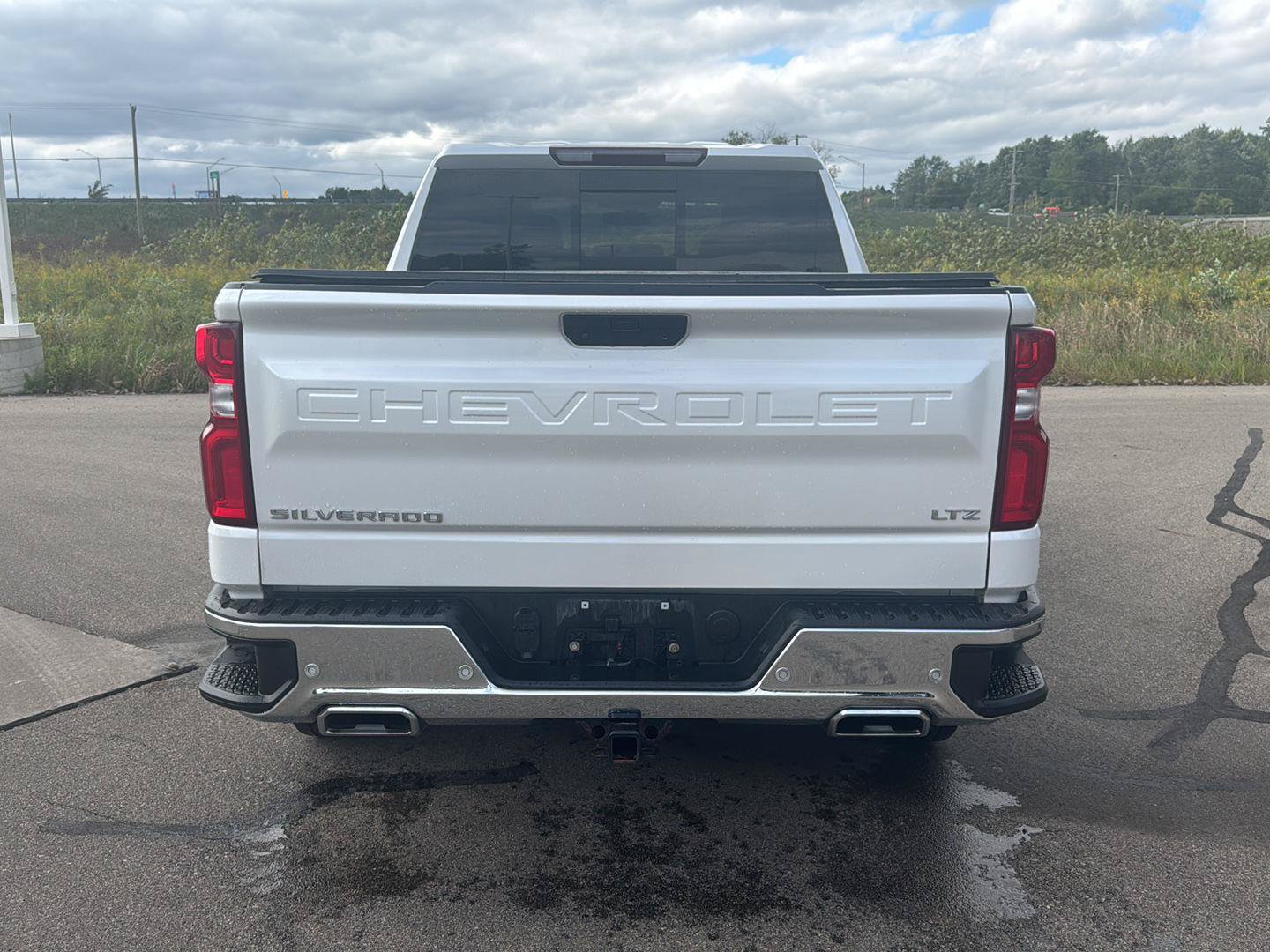 Used 2021 Chevrolet Silverado 1500 LTZ AWD/4WD image 4