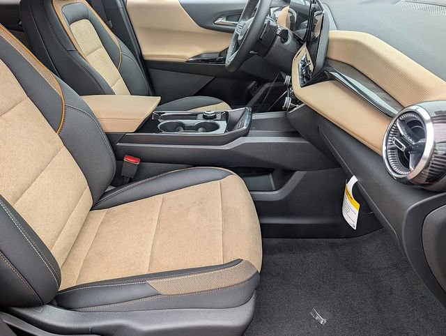 New 2026 Chevrolet Equinox ACTIV image 12