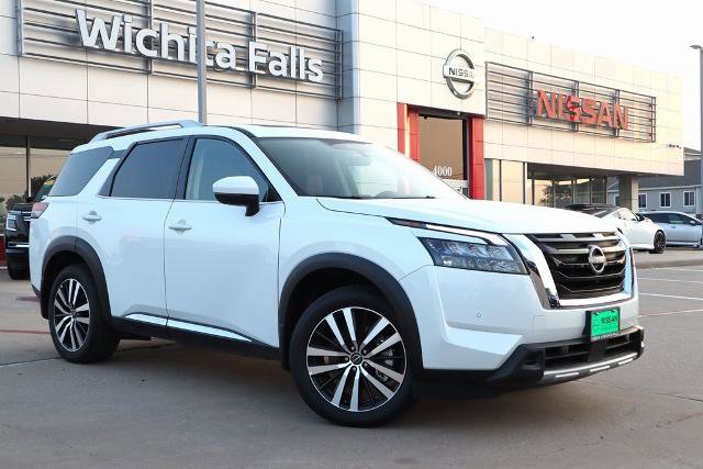 Certified 2025 Nissan Pathfinder Platinum