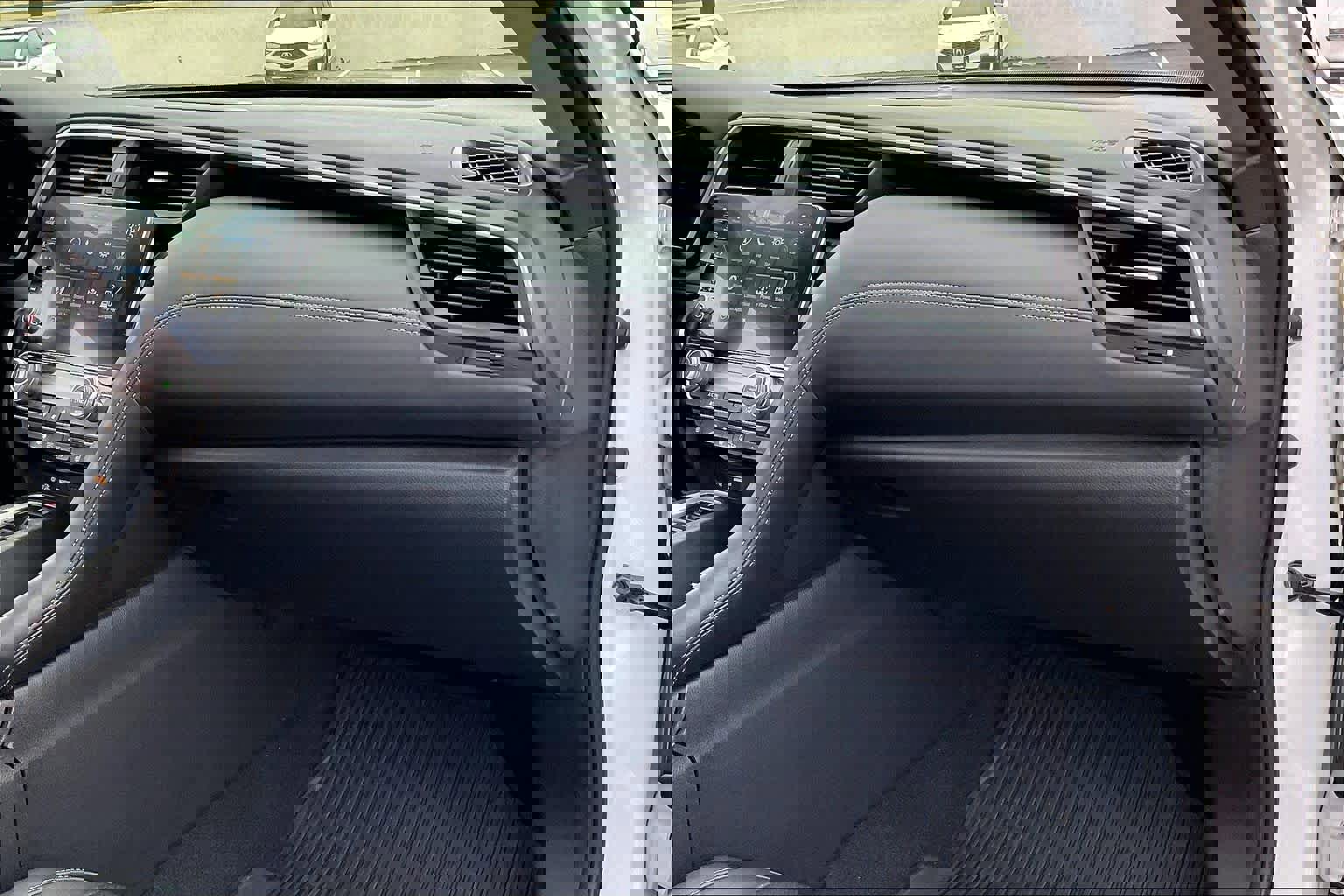 Used 2019 Honda Insight Touring image 18