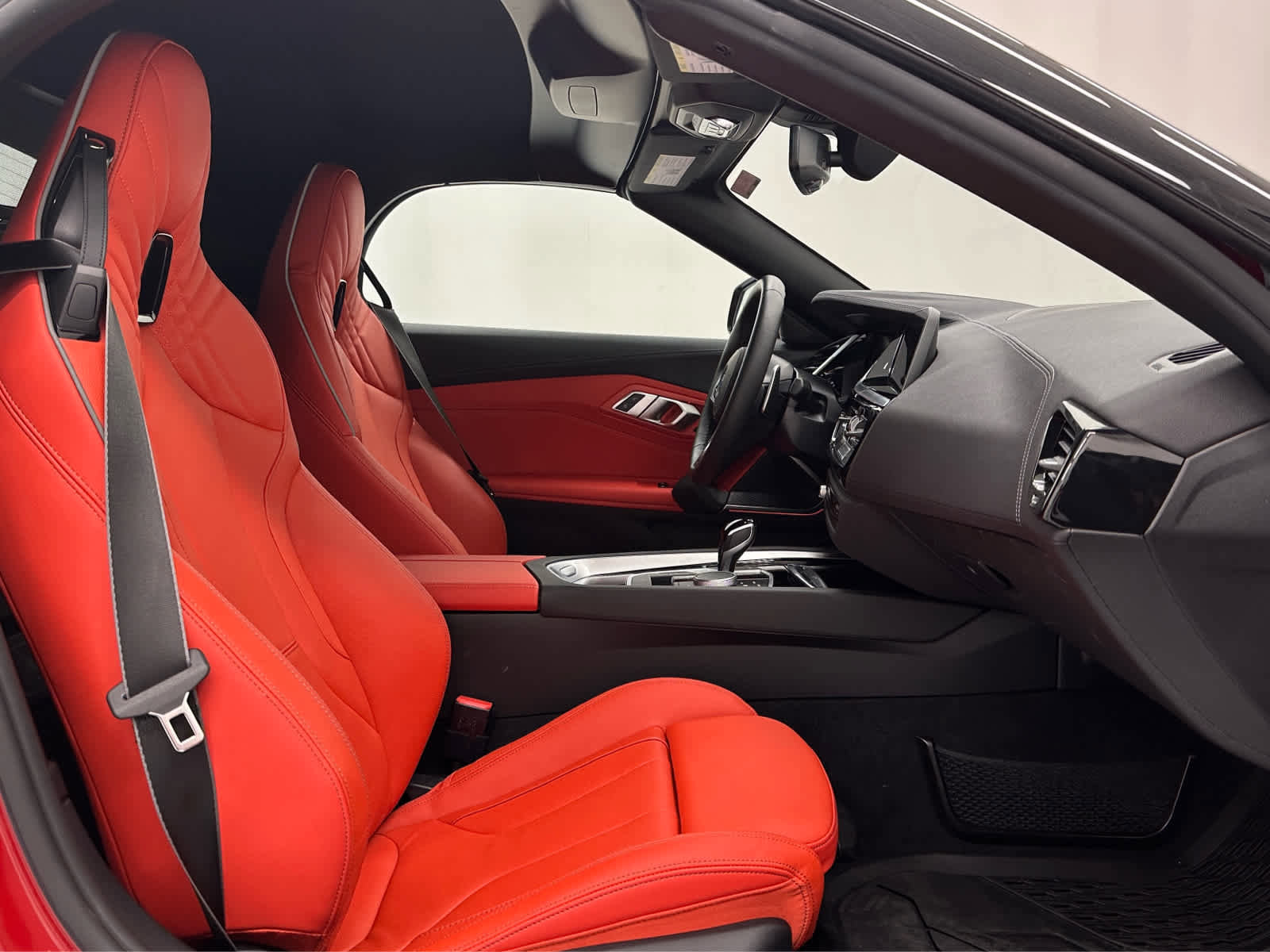 Used 2024 BMW Z4 M40i w/ Premium Package image 20