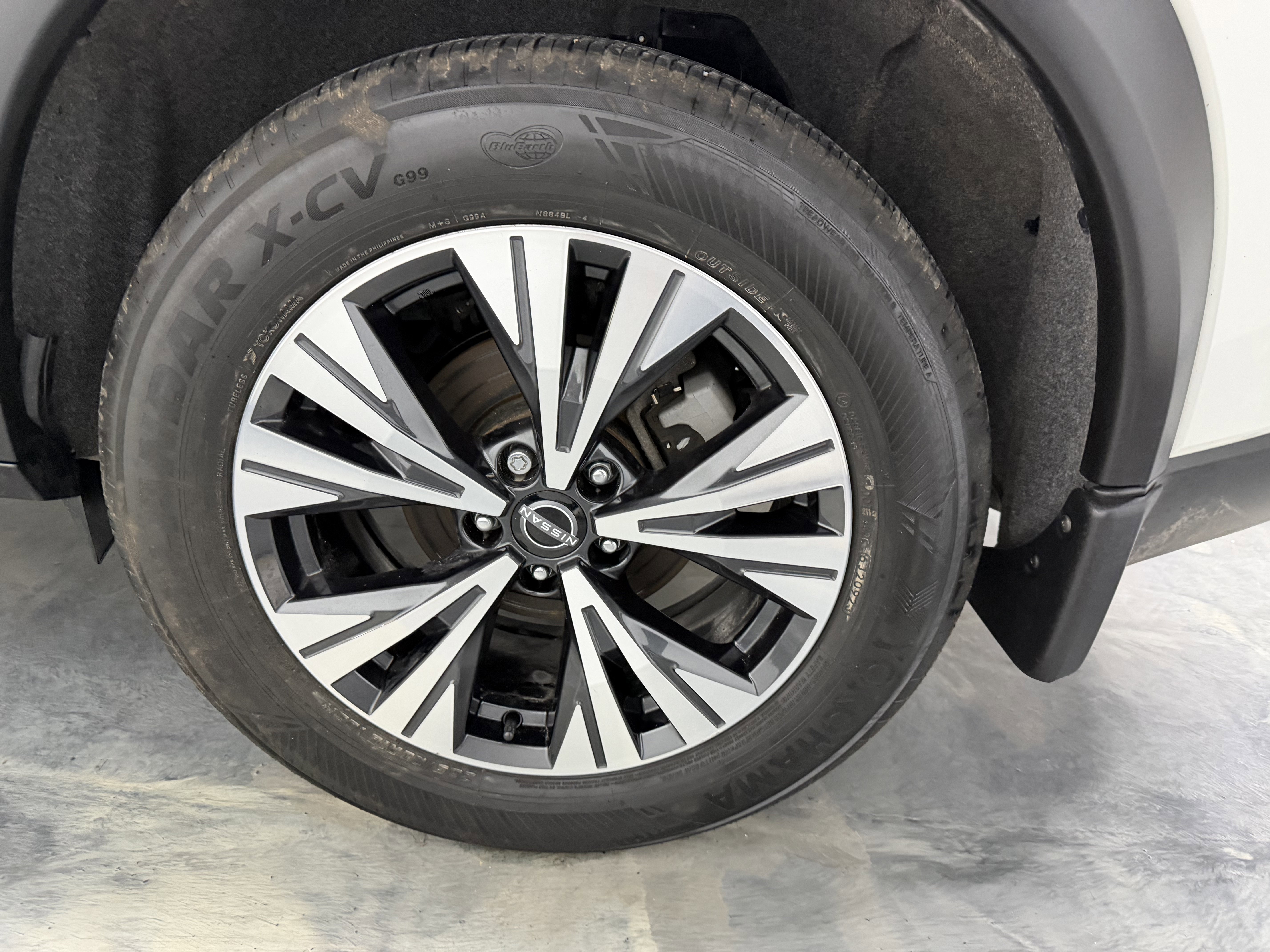 Used 2023 Nissan Rogue SV image 28