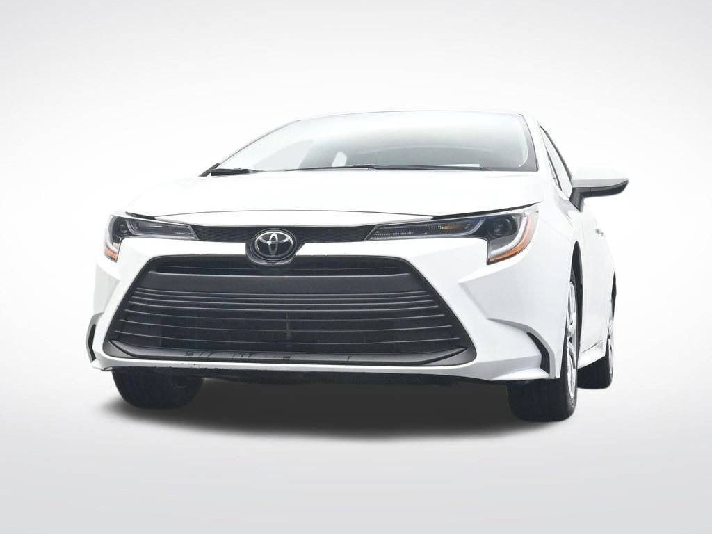 Used 2024 Toyota Corolla LE image 31