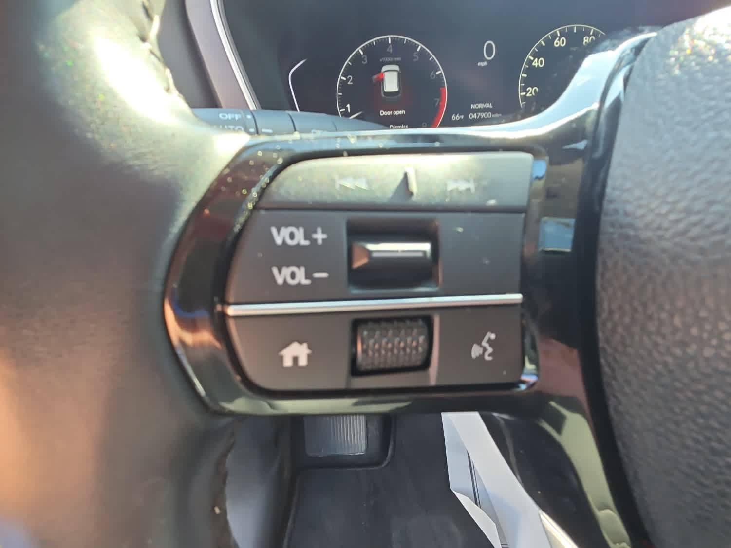 Certified 2023 Honda Pilot Touring image 30