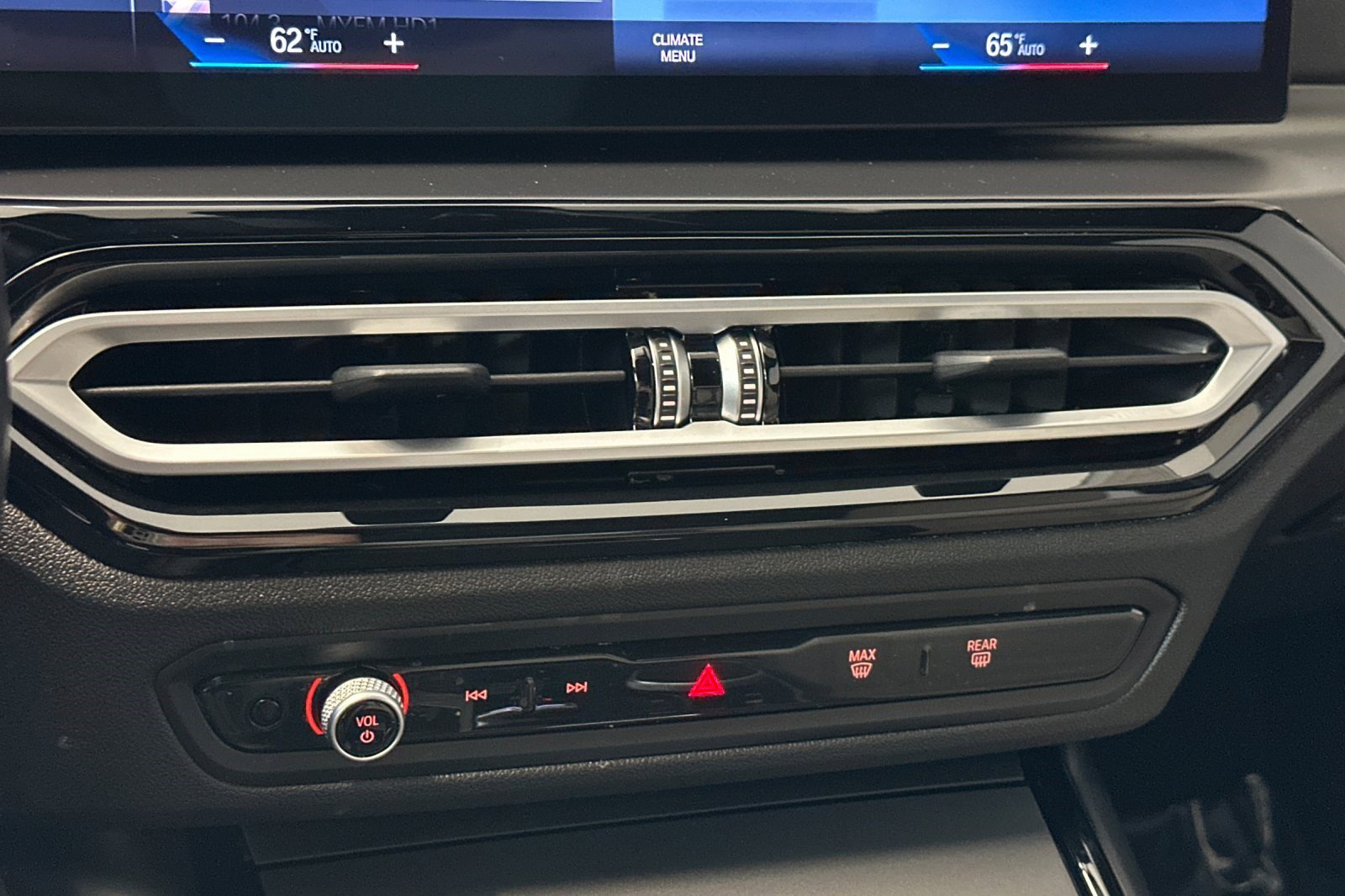 Used 2023 BMW 230i 230i w/ Convenience Package image 23