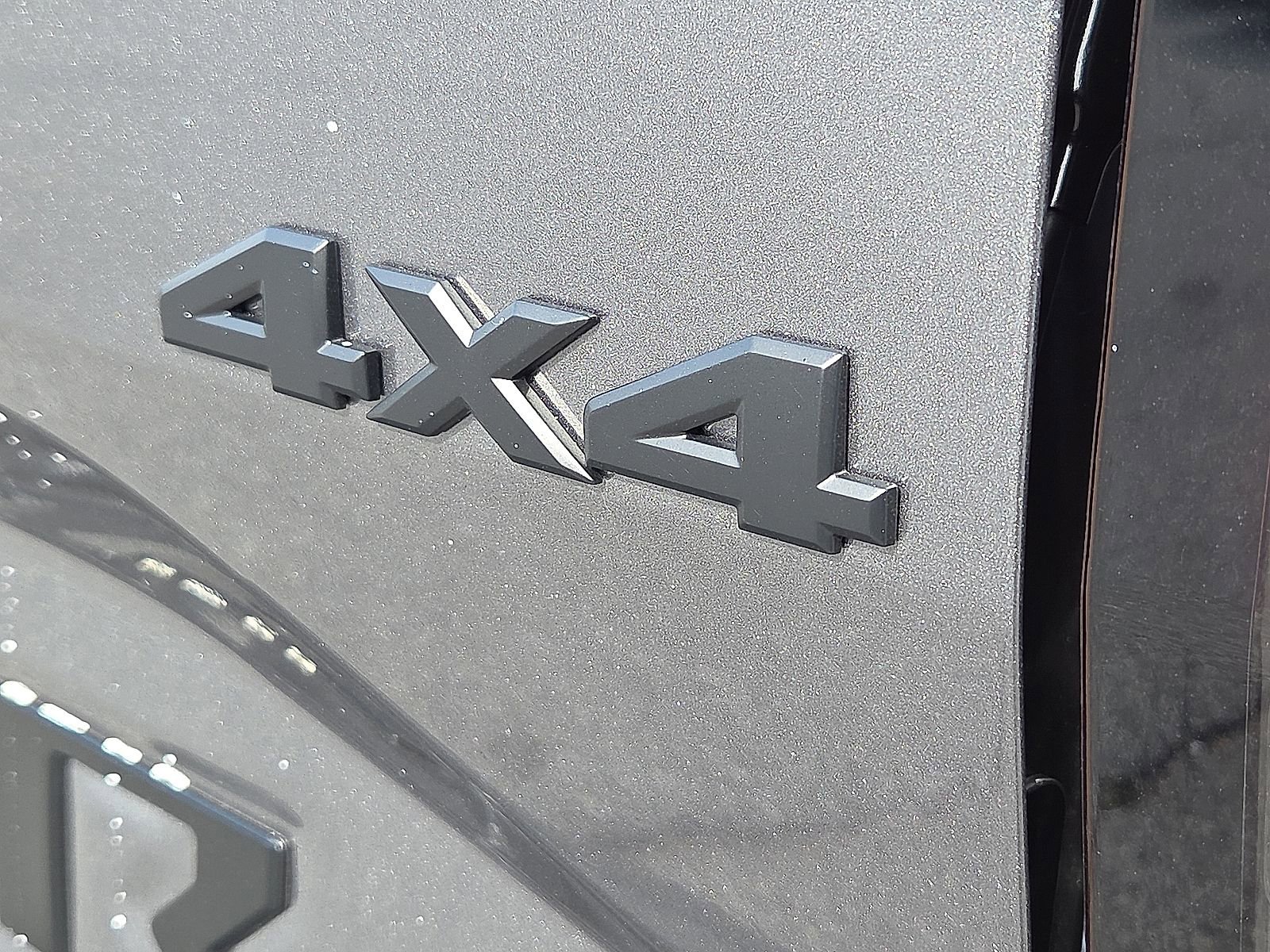 New 2026 Nissan Frontier SV w/ Tow Package AWD/4WD image 8