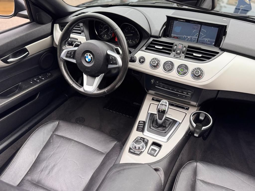 Used 2015 BMW Z4 sDrive28i RWD image 23
