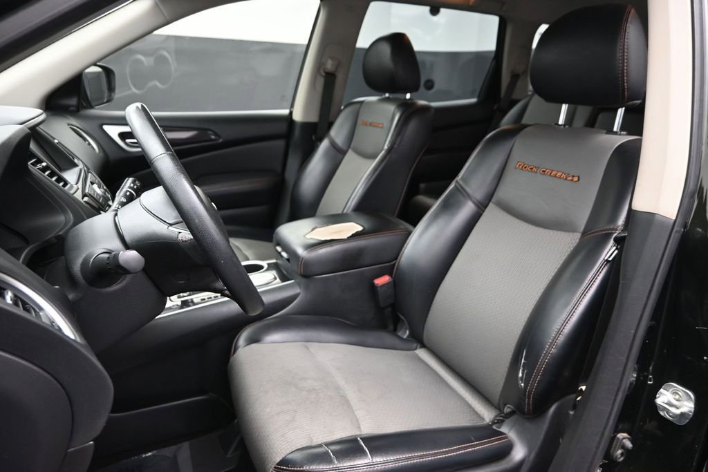 Used 2019 Nissan Pathfinder SV w/ Rock Creek Edition FWD image 17