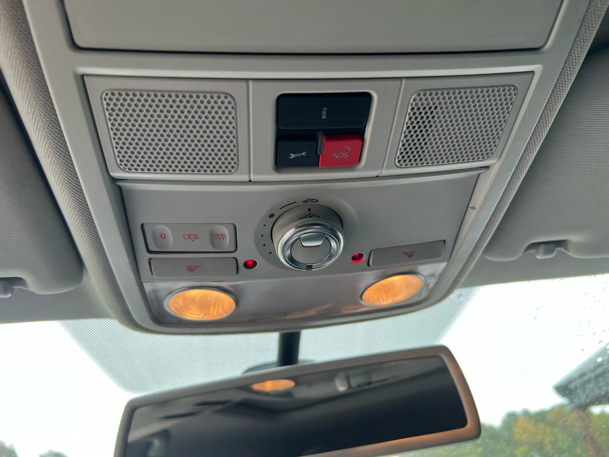 Used 2013 Volkswagen Passat 2.5 SEL Premium image 14