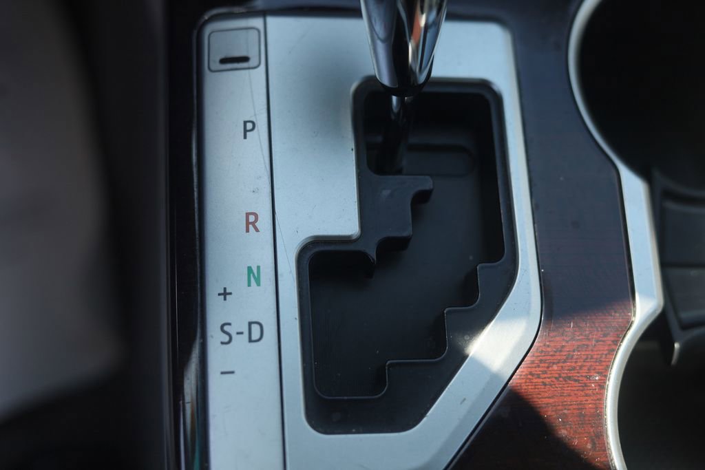 Used 2014 Toyota Camry XLE w/ Leather Package FWD image 15