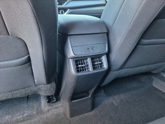 Used 2026 Chevrolet Equinox LT AWD/4WD image 17