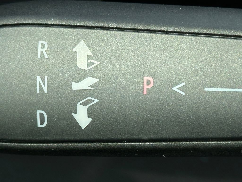 Used 2024 Chevrolet Traverse LT image 18