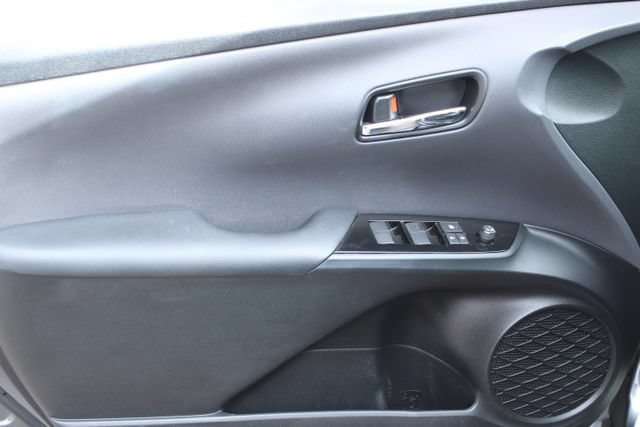 Used 2022 Toyota Prius LE FWD image 5