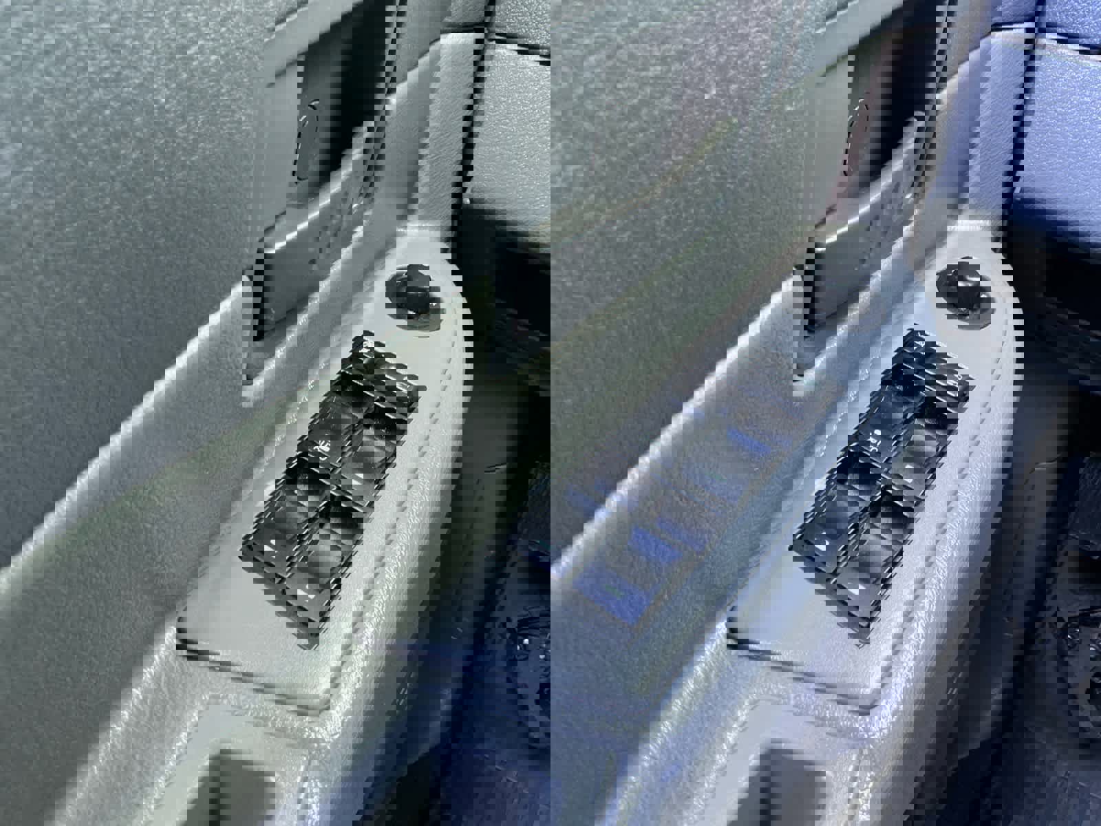 Used 2006 Dodge Durango SXT image 18