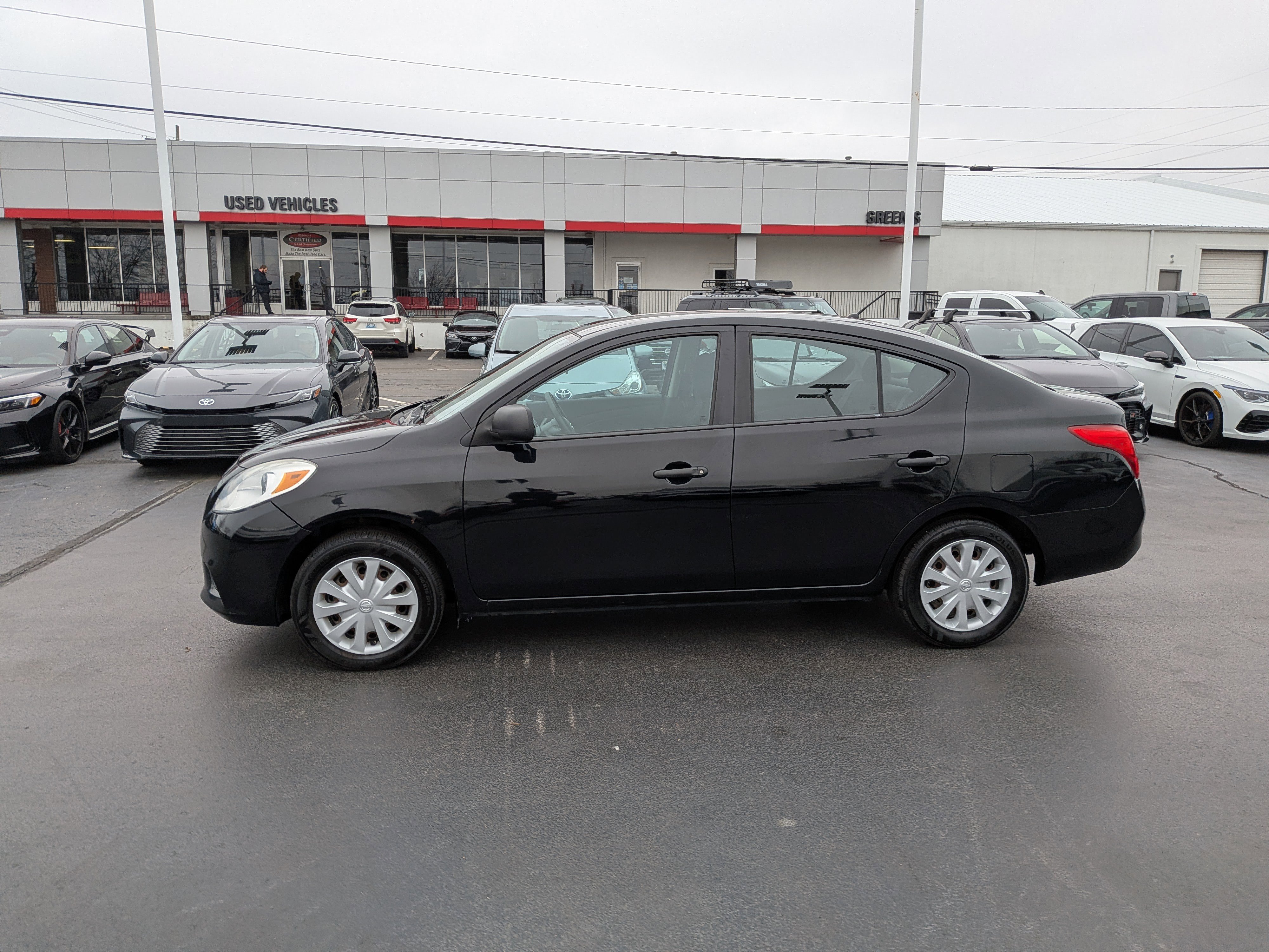 Used 2012 Nissan Versa S image 6