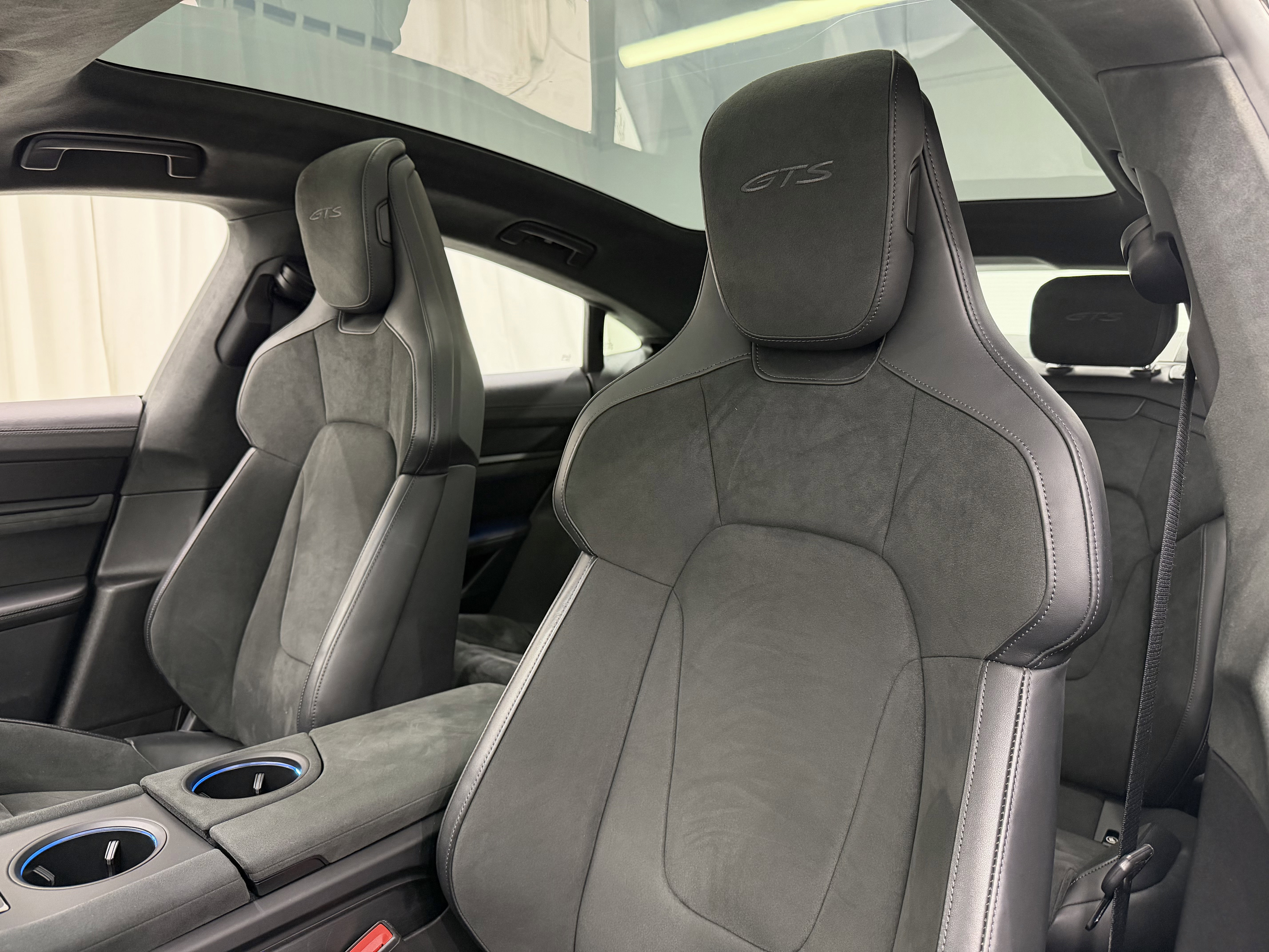 Certified 2024 Porsche Taycan GTS image 5