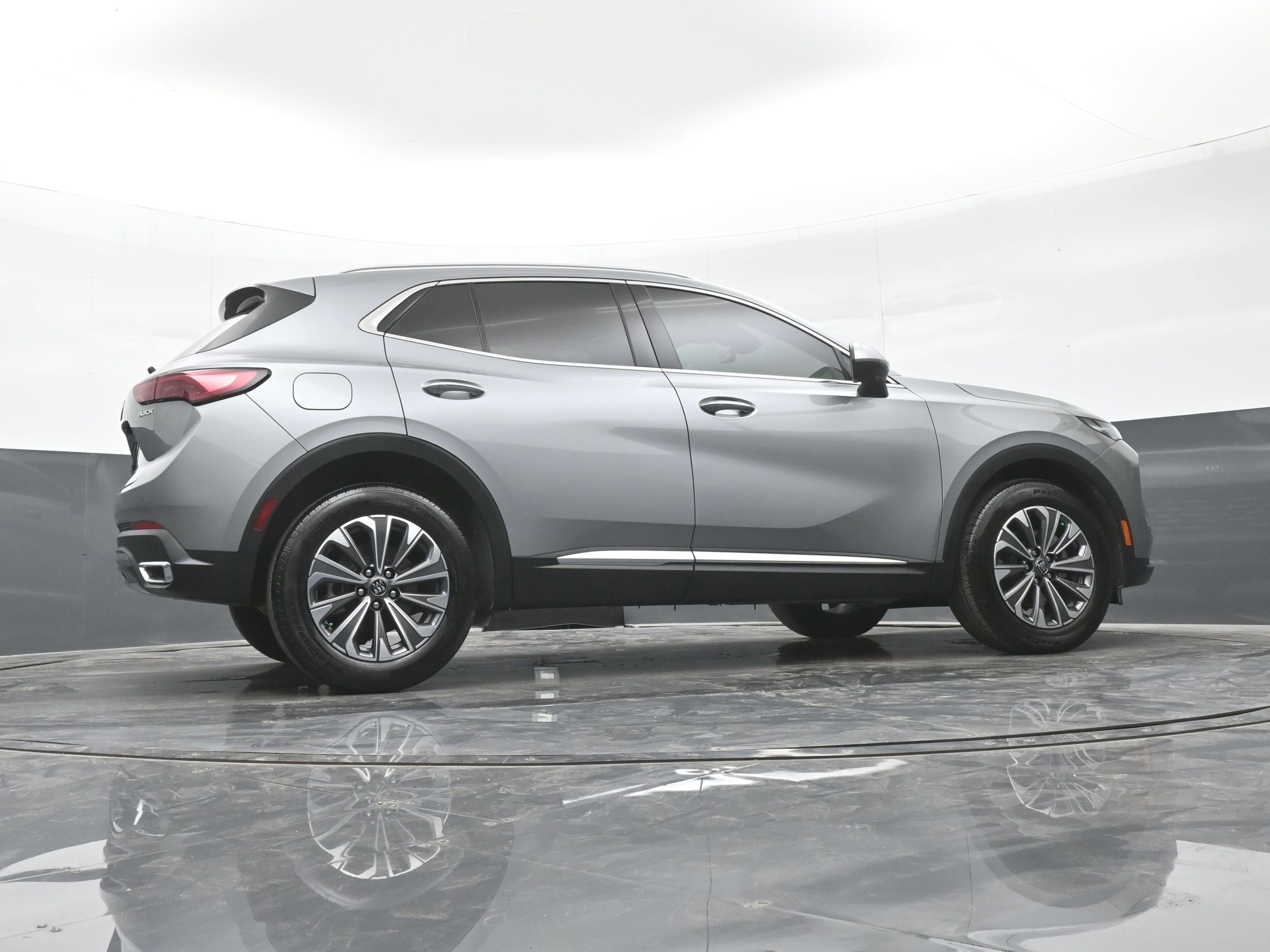 Used 2024 Buick Envision Preferred image 41