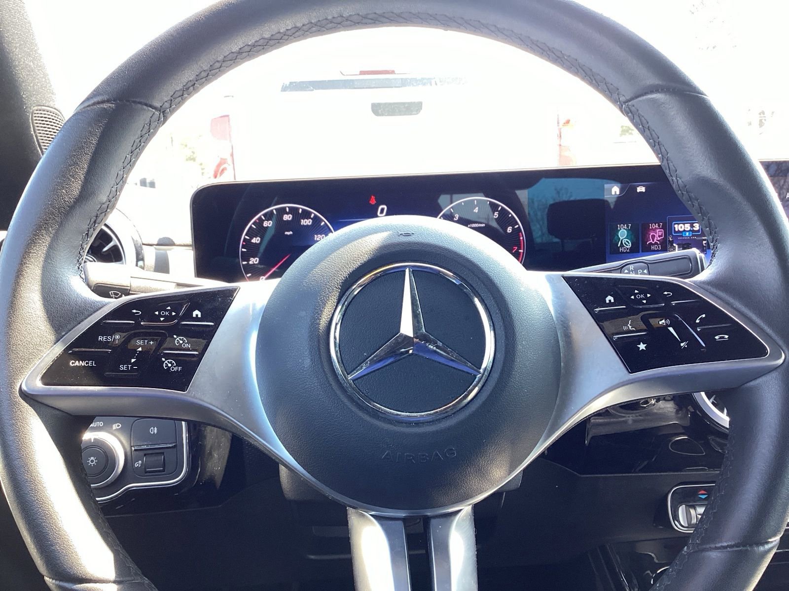 Used 2025 Mercedes-Benz CLA 250 4MATIC image 11