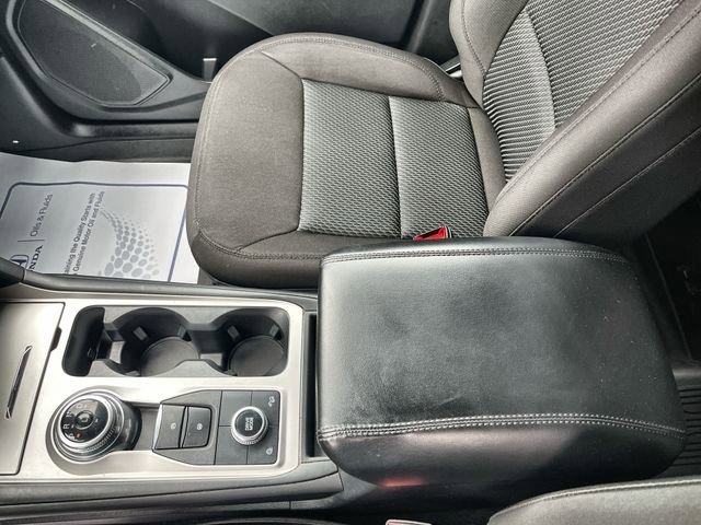 Used 2022 Ford Explorer XLT image 23