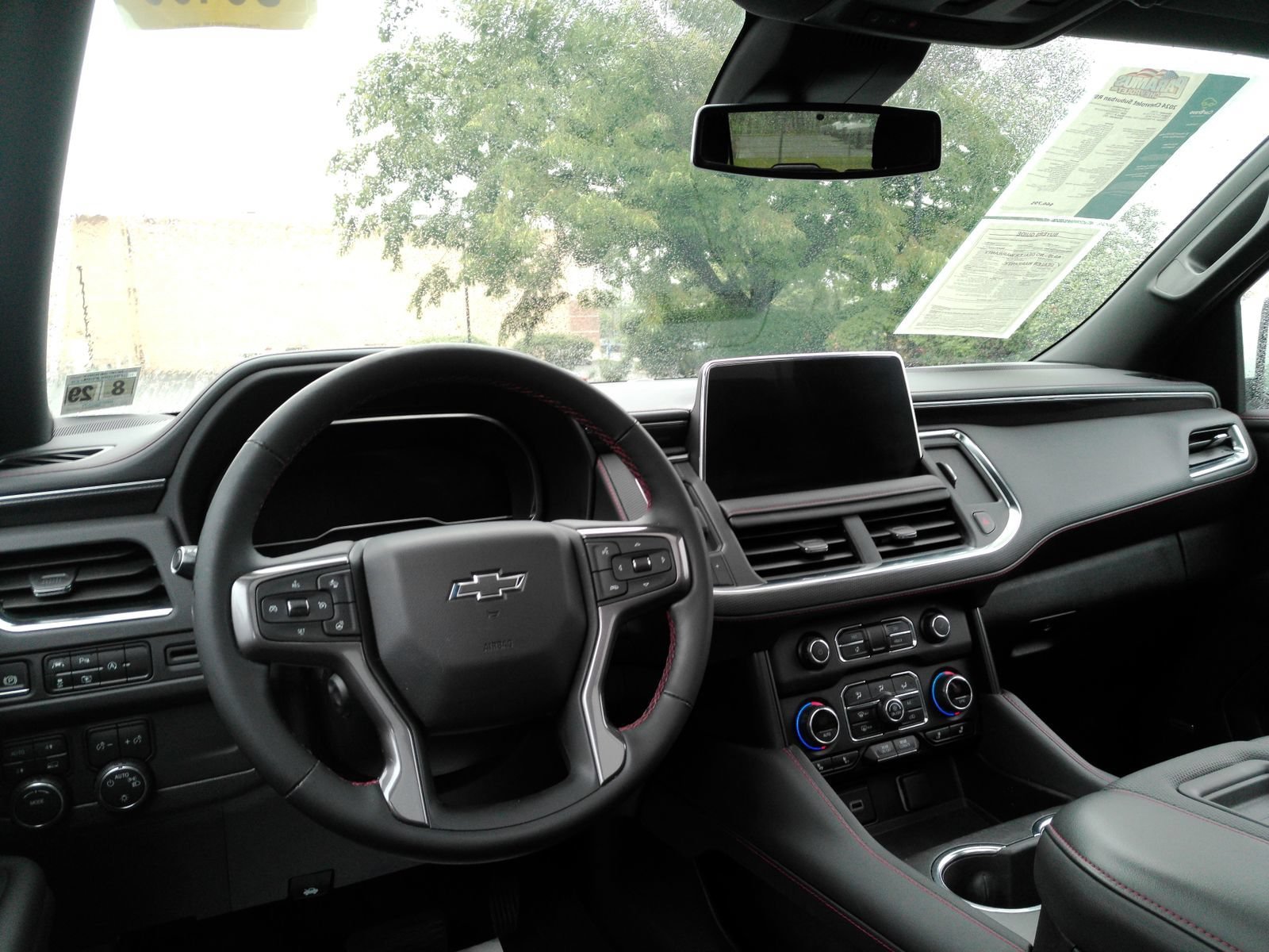 Used 2024 Chevrolet Suburban RST w/ Luxury Package AWD/4WD image 10