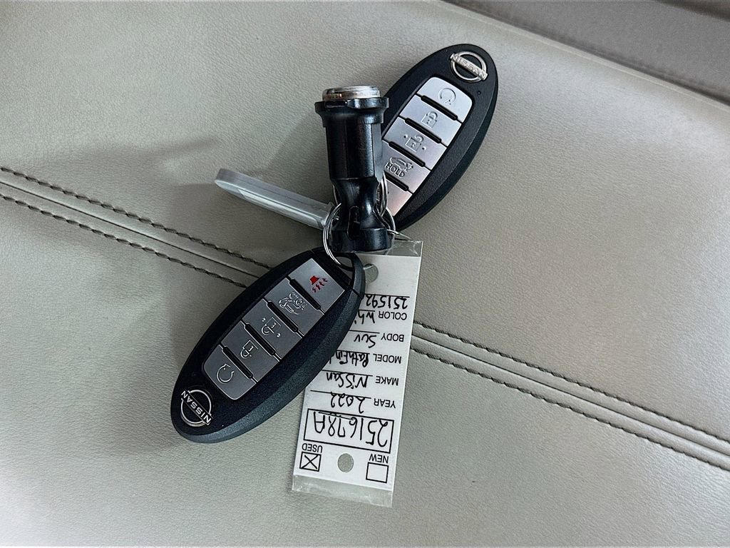 Used 2022 Nissan Pathfinder SL FWD image 36