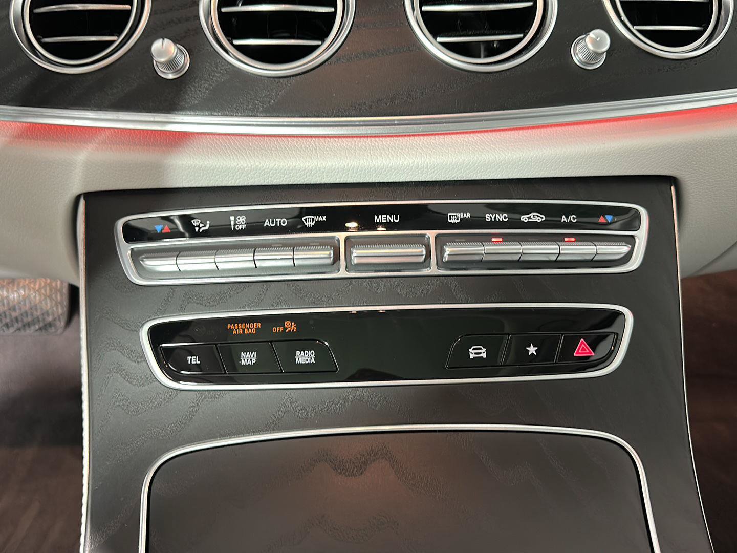 Used 2023 Mercedes-Benz E 450 4MATIC Sedan image 19