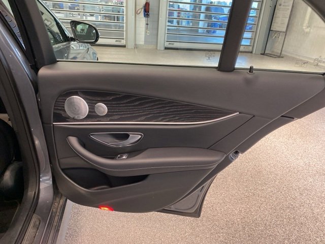 Used 2019 Mercedes-Benz E 300 4MATIC image 36