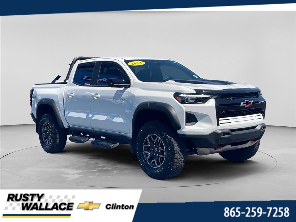 Used 2024 Chevrolet Colorado ZR2 w/ Technology Package AWD/4WD image 1