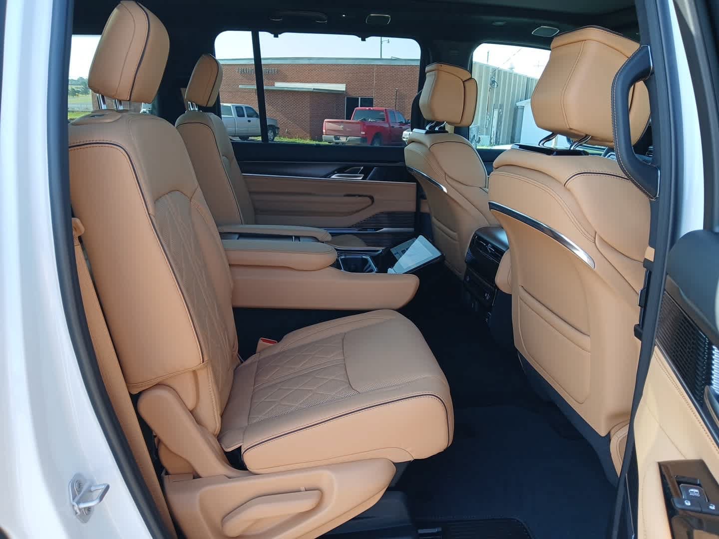 New 2026 Jeep Grand Wagoneer Summit AWD/4WD image 66