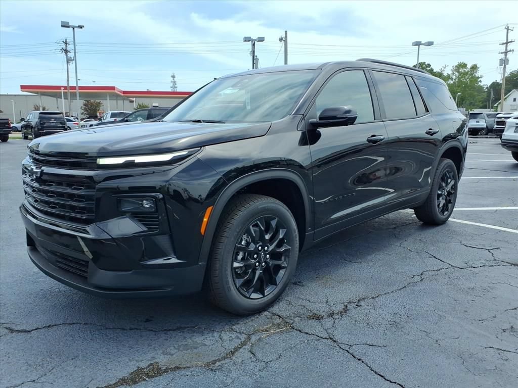 New 2026 Chevrolet Traverse LT w/ Midnight/Sport Edition FWD image 8
