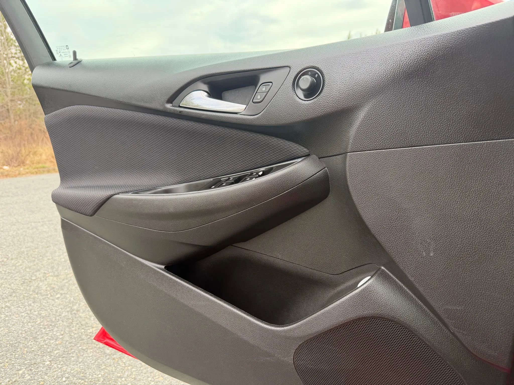 Used 2017 Chevrolet Cruze LS image 15