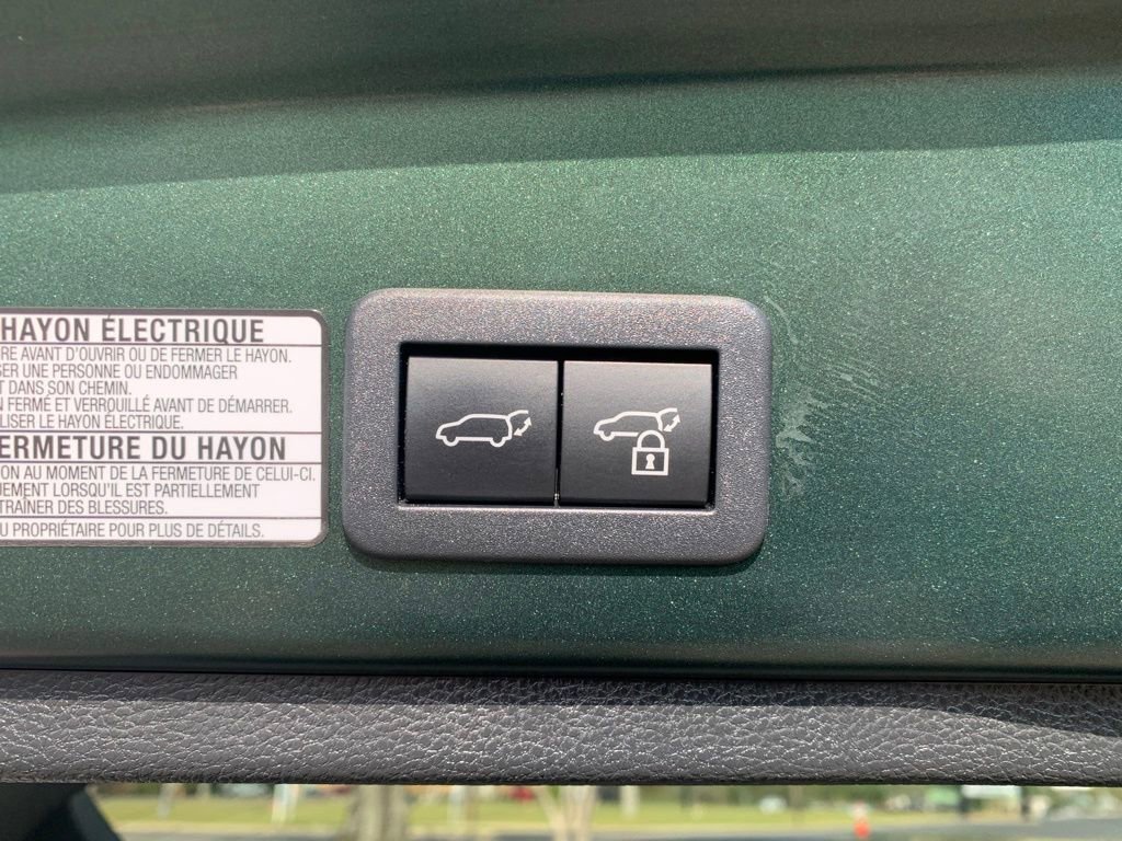 Used 2023 Toyota Corolla Cross XLE w/ Convenience Package image 9