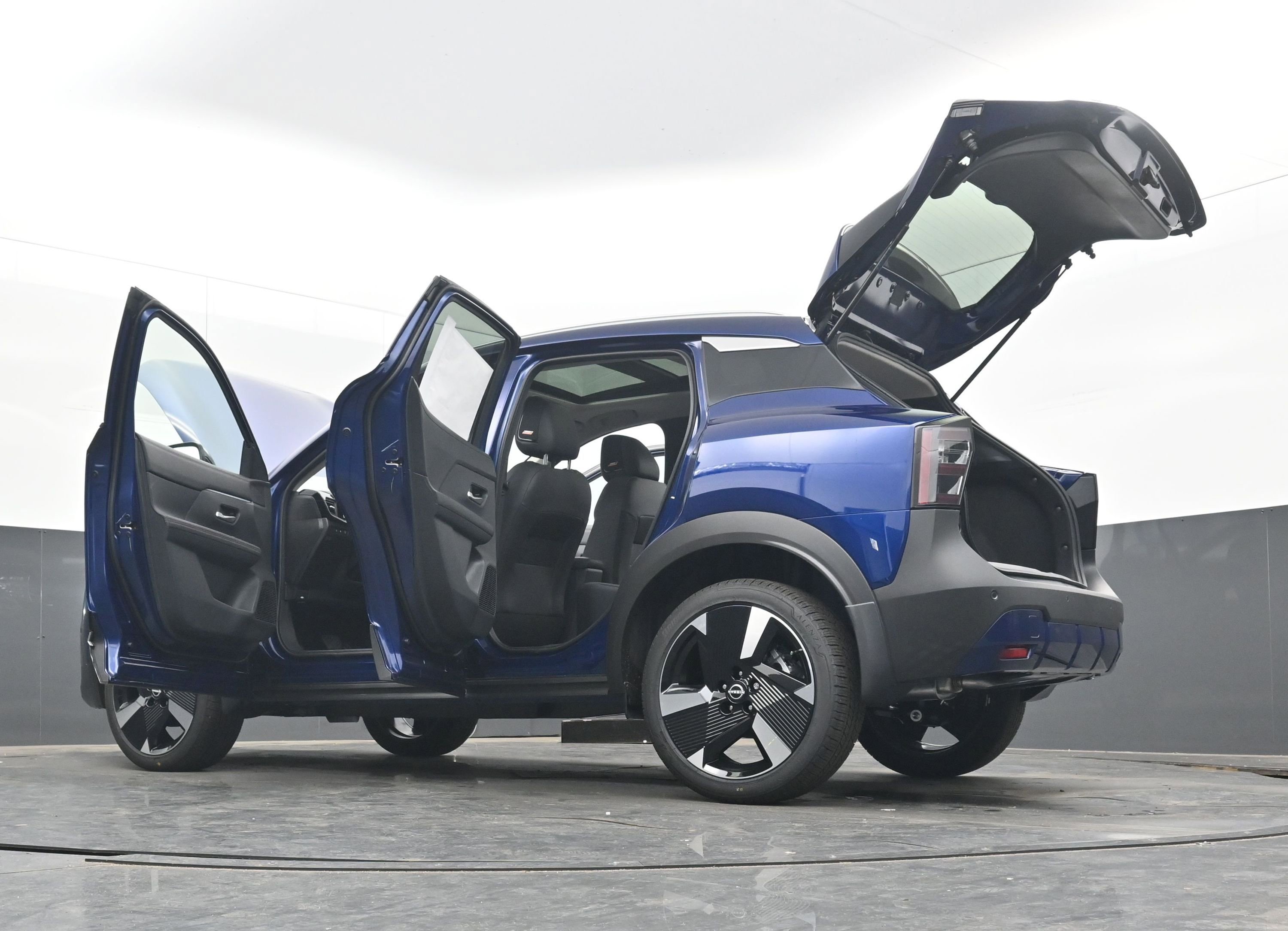 New 2026 Nissan Kicks SR w/ SR Premium Package image 43