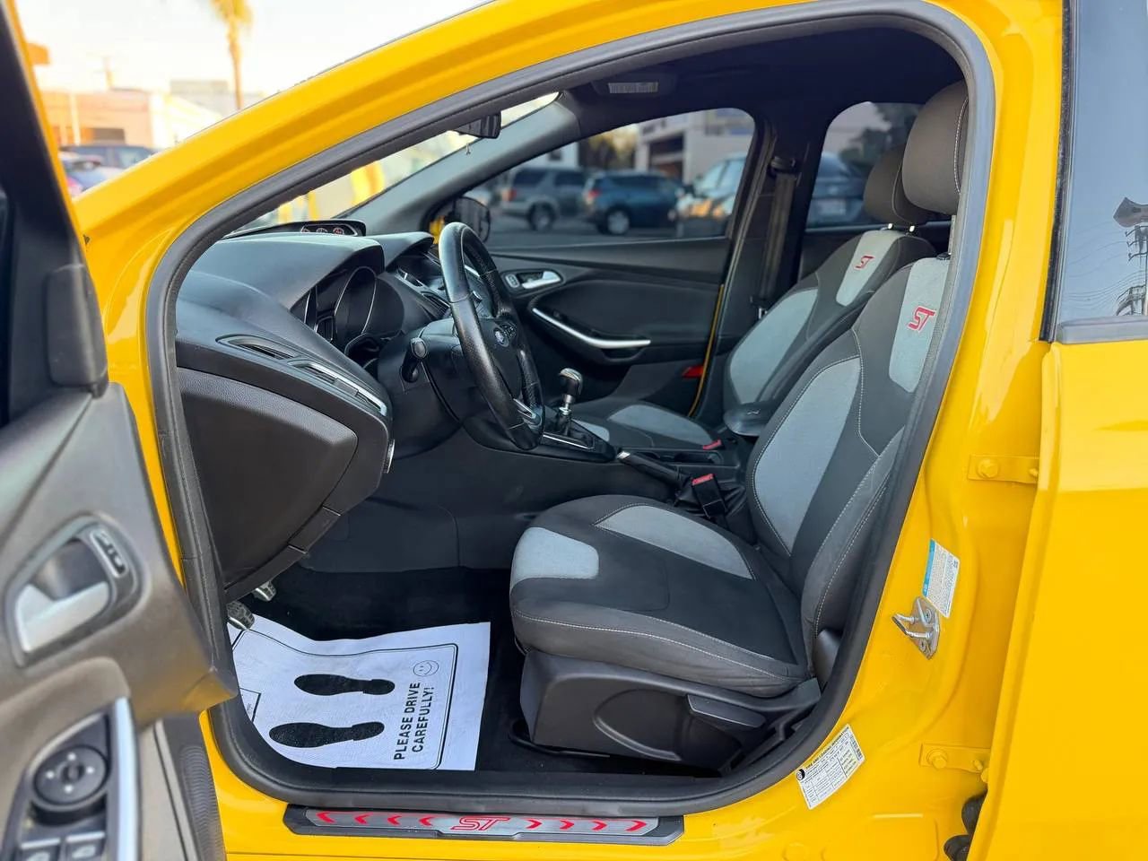 Used 2017 Ford Focus ST image 22