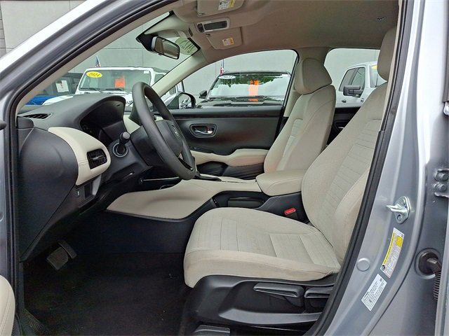 Used 2025 Honda HR-V LX image 11