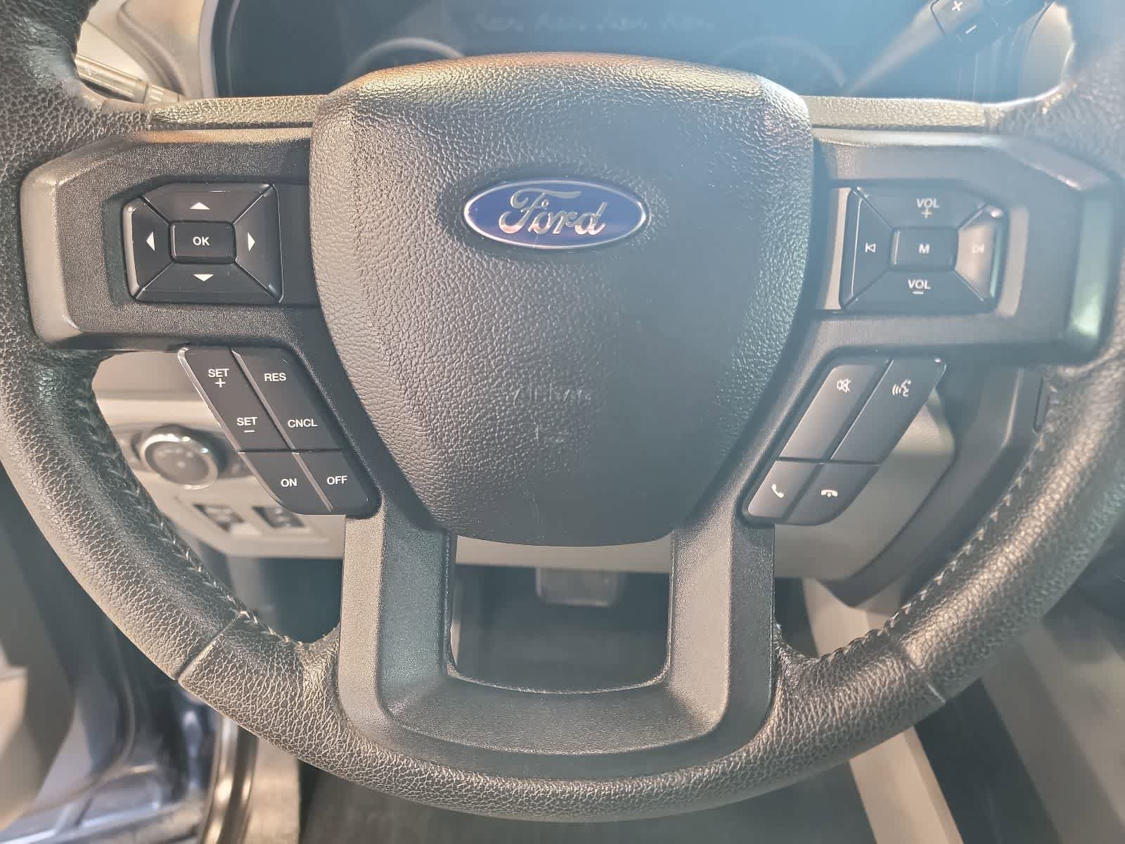 Used 2015 Ford F150 XLT w/ Equipment Group 302A Luxury AWD/4WD image 47