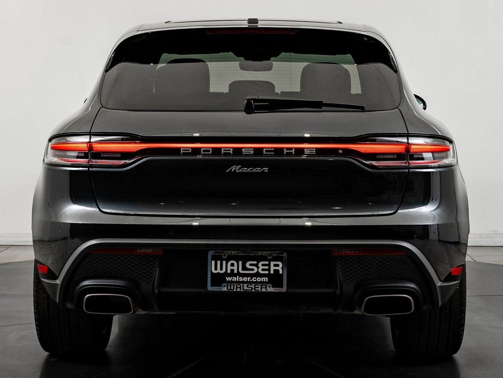 Certified 2025 Porsche Macan AWD/4WD image 7