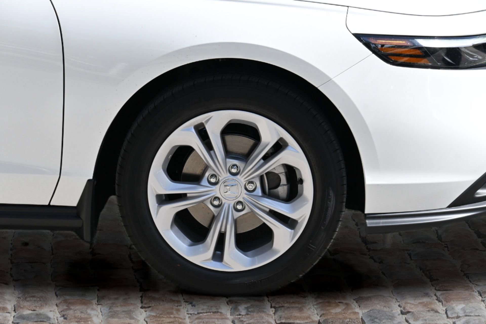 New 2025 Honda Accord LX image 34